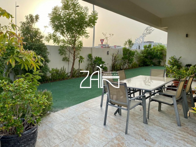 Single Row Corner|Vacant 4BR+Maid |Garden