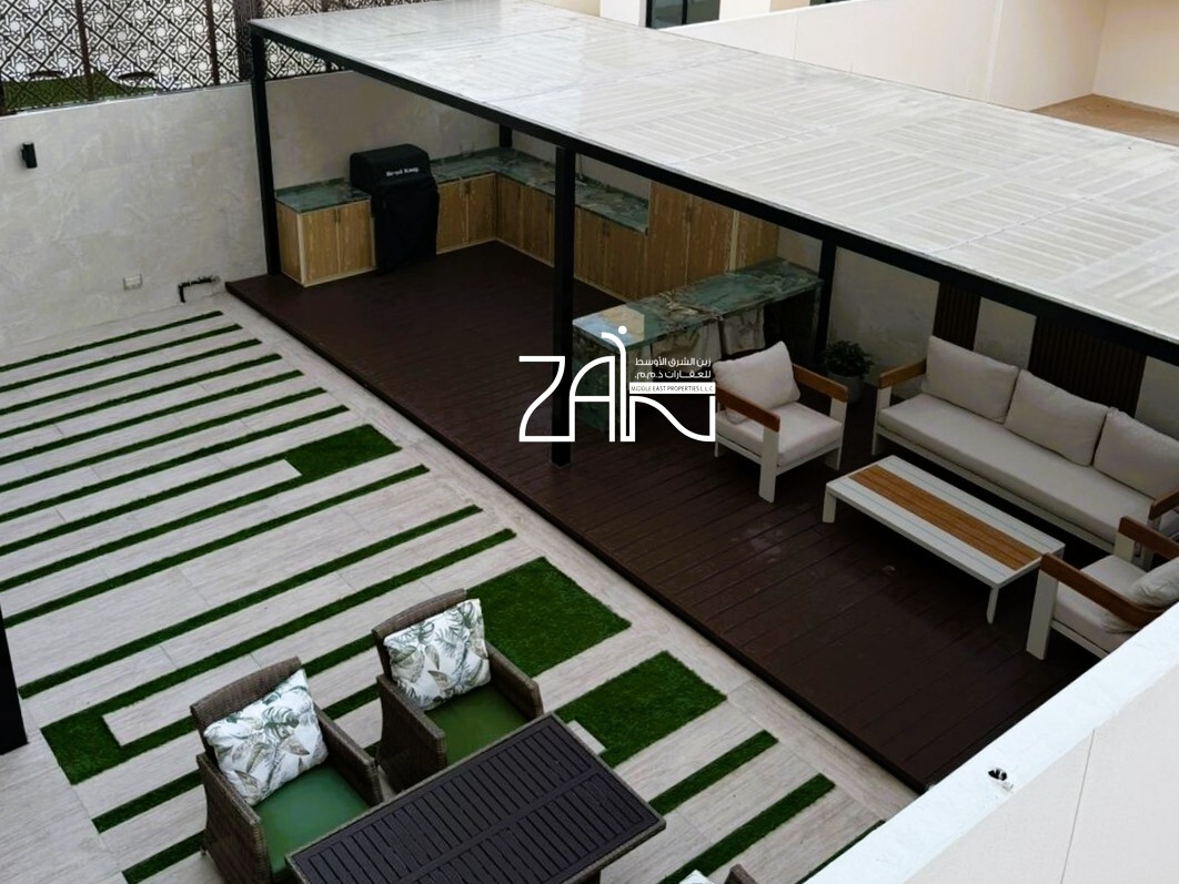 Spacious 3BR TH | Double Row | Ready To Move In
