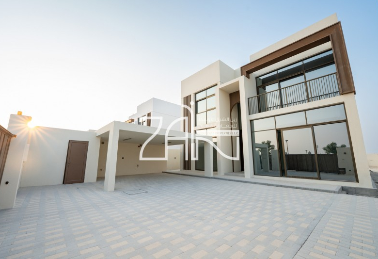 Vacant|Executive Single Row|4BR+Maid|Garden